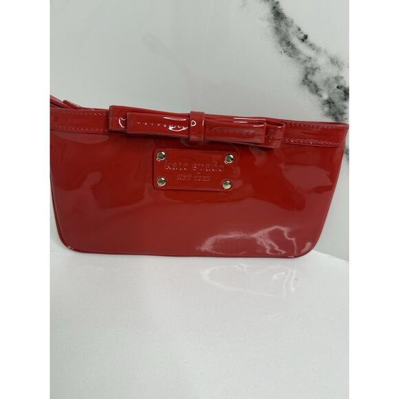 Kate Spade Red Patent Leather Bow Trim Wristlet Excellent 8” Wide - Picture 2 of 10